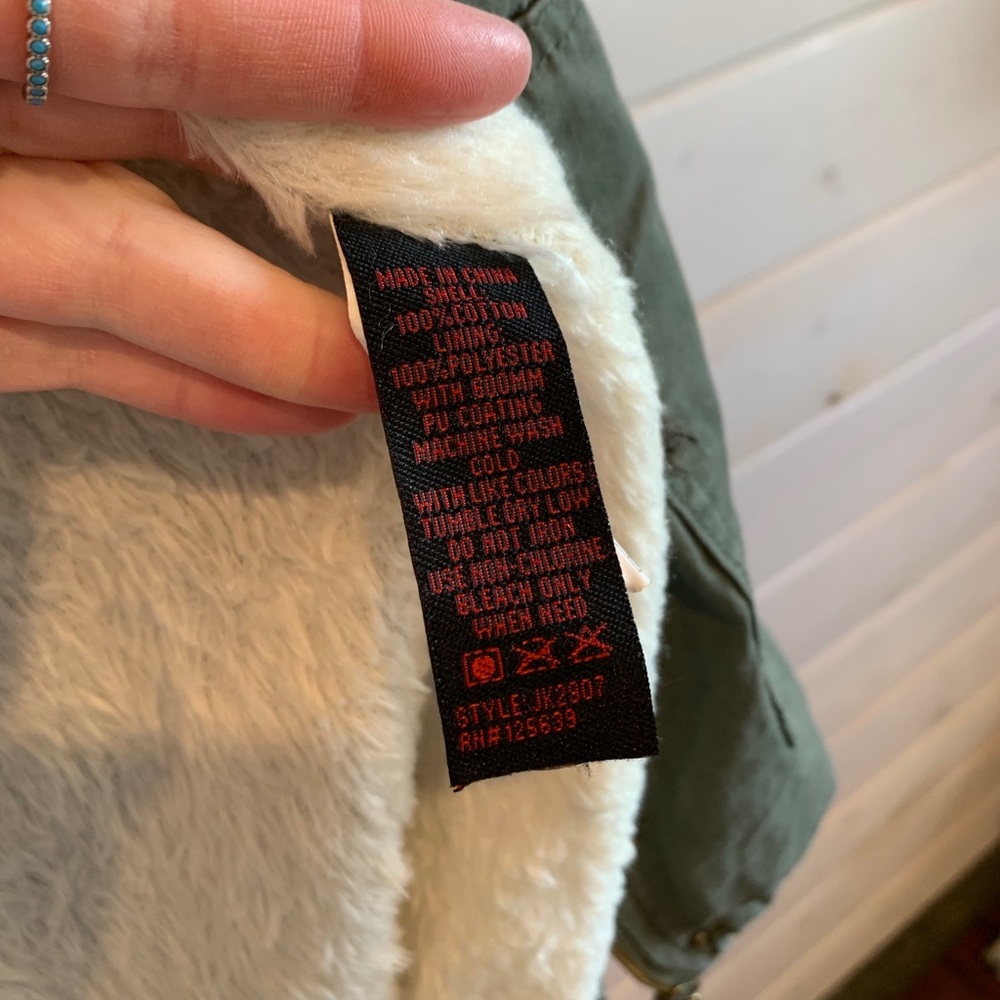 Yoki Outerwear Collection | Olive Utility Spring Jacket - Picture 6 of 6
